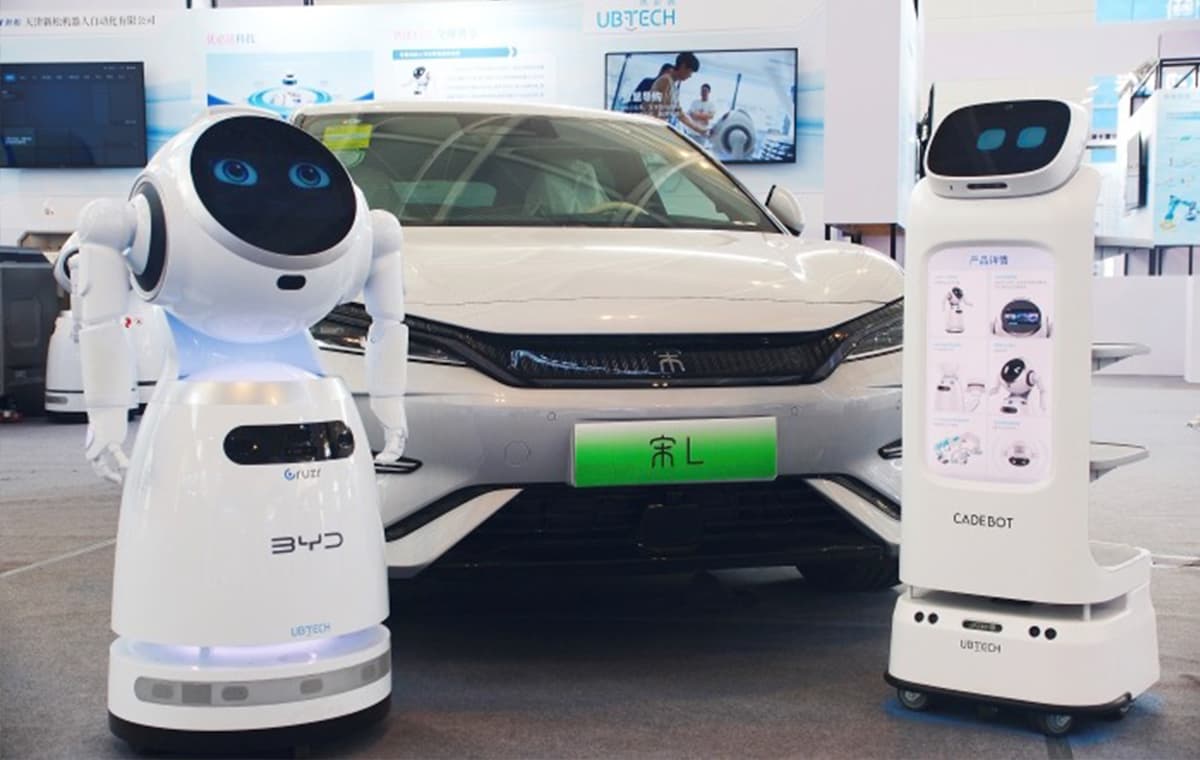 CADEBOT L100 Gen 2 Launches with 60% Improved Battery Life