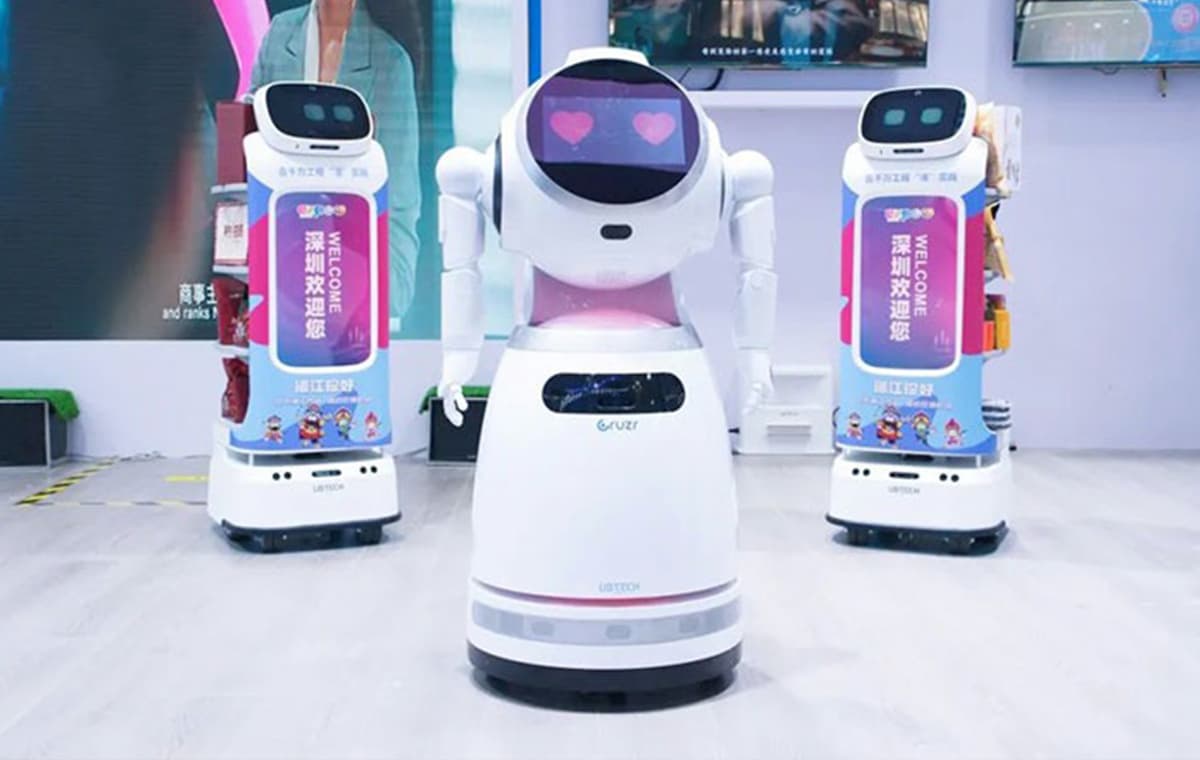 CLEINBOT M79 Wins CES 2025 Innovation Award in Robotics Category